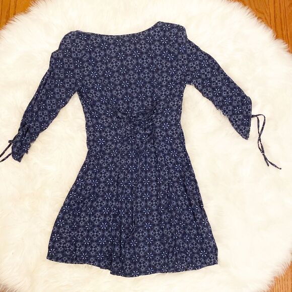 HOLLISTER Button Front Blue Dress - Picture 3 of 4